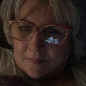 Meet your Posher, Kellie